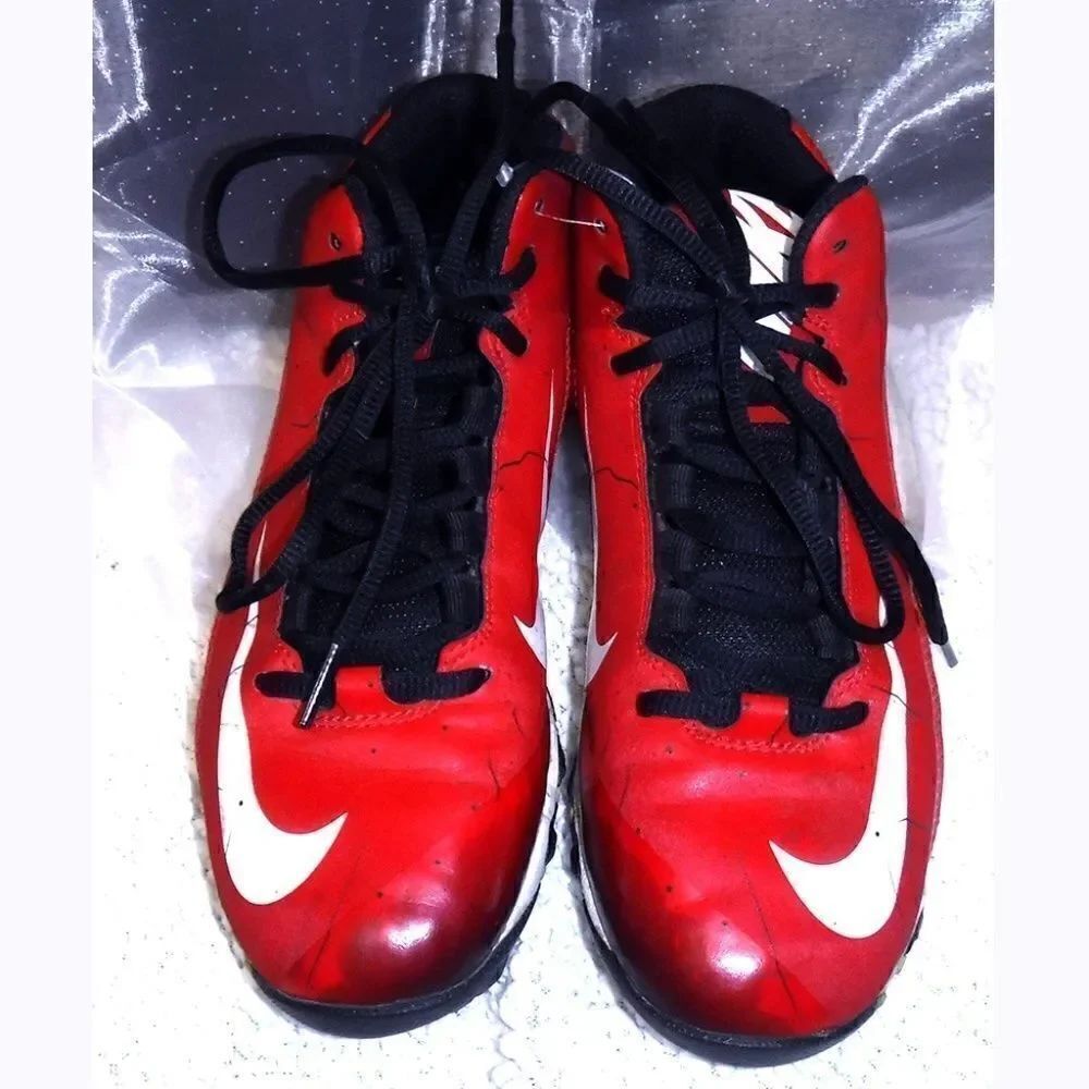 Nike red/black Alpha football shoes